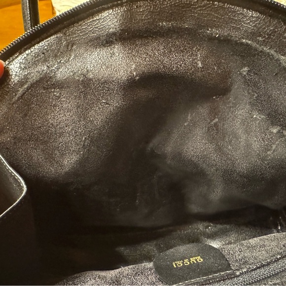 Gucci Black Leather Zip Around Dome - Picture 12 of 14
